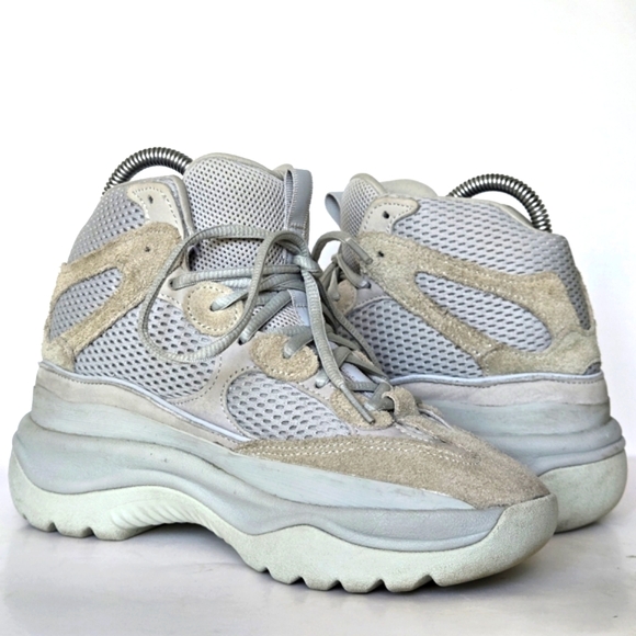 Yeezy Season 7 Desert Boot Taupe  US 5.5 - Picture 4 of 8